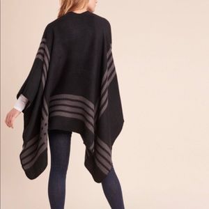 NWT BB Dakota poncho- FabFitFun box